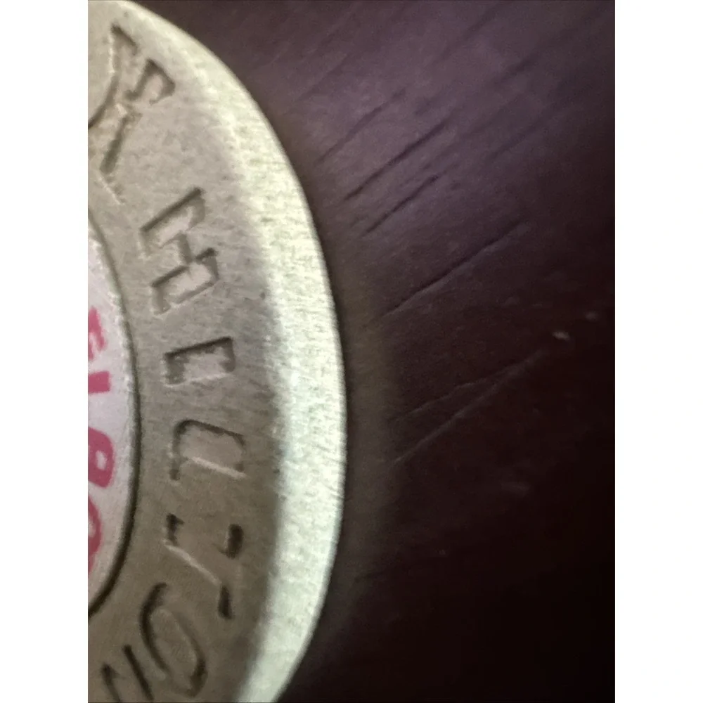 FLAMINGO HILTON CASINO LAS VEGAS NEVADA $1 CHIP 1975 VINTAGE